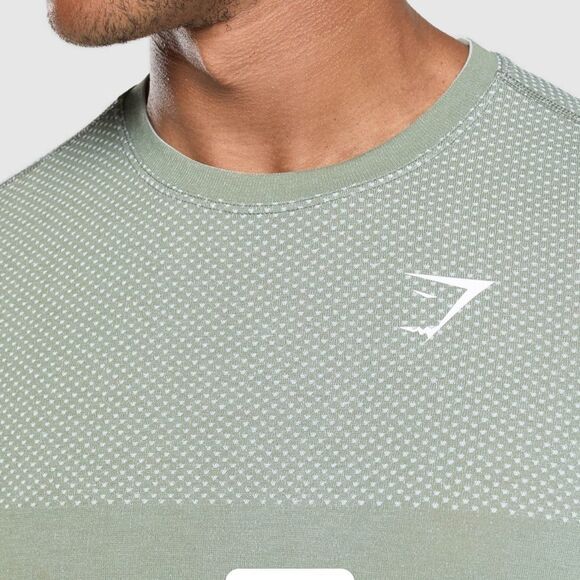 GYMSHARK VITAL SEAMLESS T-SHIRT
Regular Fit Green Large NWT in packaging - Picture 4 of 6